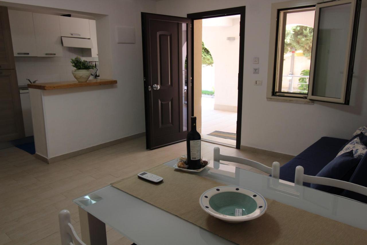 Apartment Anthiros Affitti Brevi